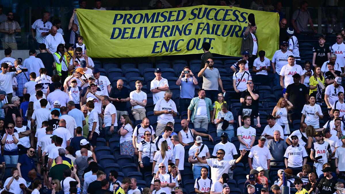 Les propriétaires de Tottenham “frustrés” promettent une amélioration