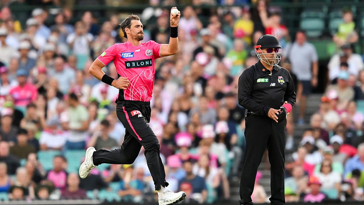Big Bash League: Starc plays in BBL after 11 years, picks one wicket in comeback game