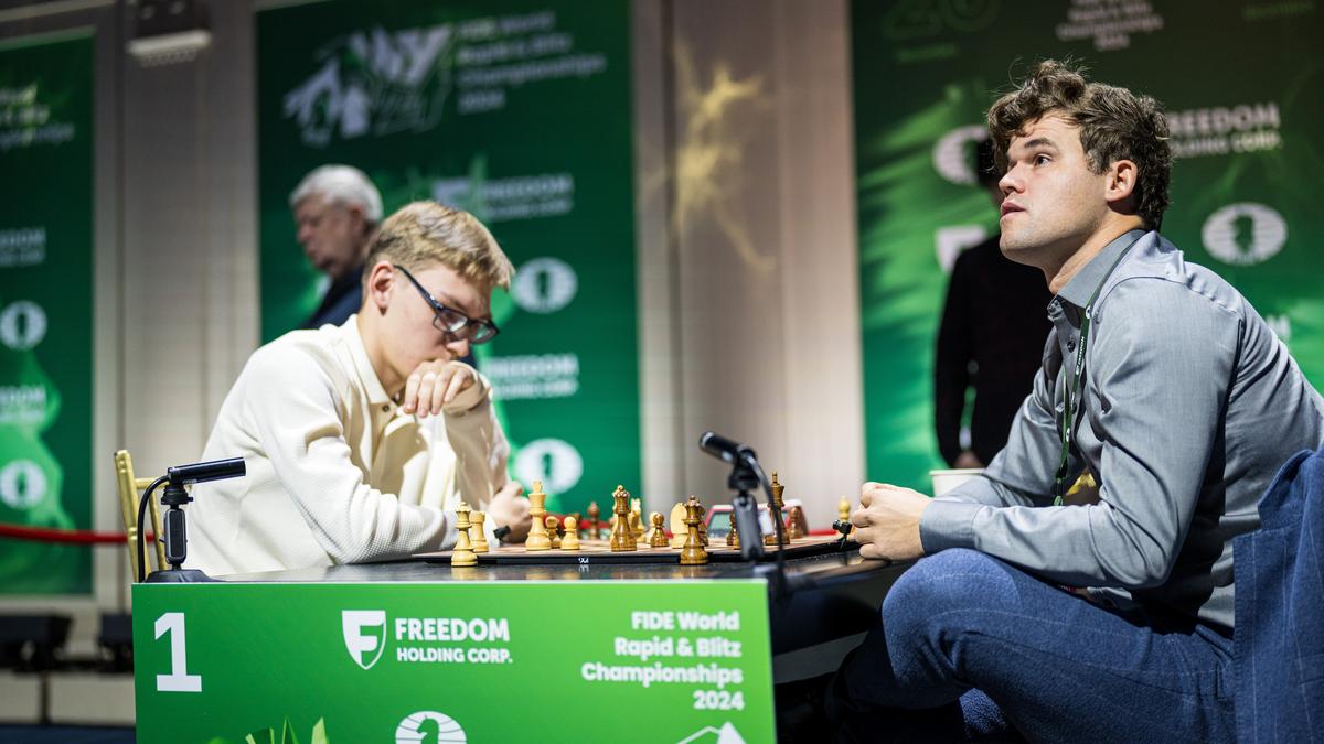 Why was Magnus Carlsen disqualified from World Rapid and Blitz Championships 2024?