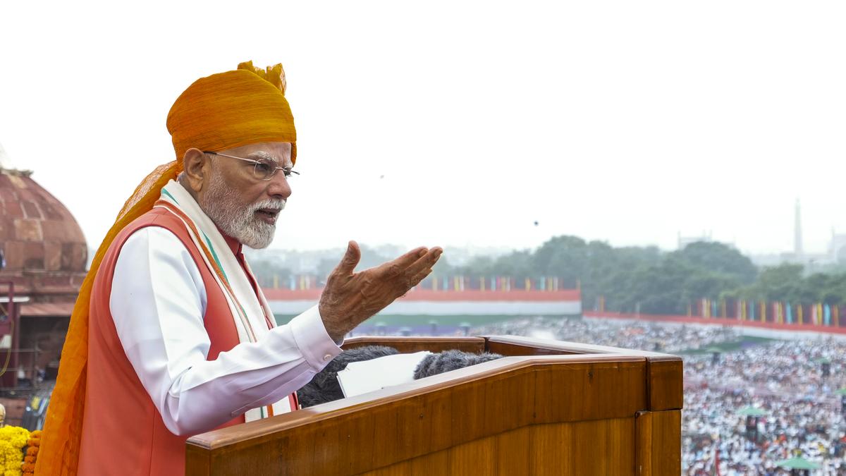 What did PM Modi say about National Sports Policy in his Independence Day speech?