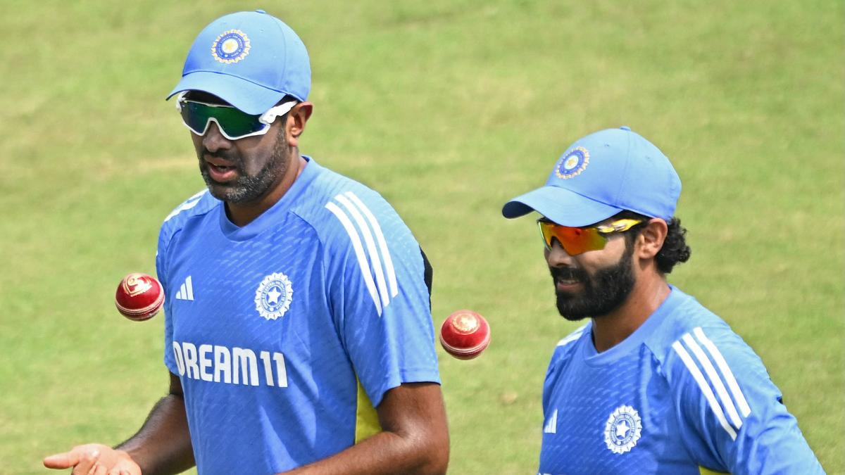 Sunil Gavaskar: India fortunate to have Ashwin, Jadeja in the team