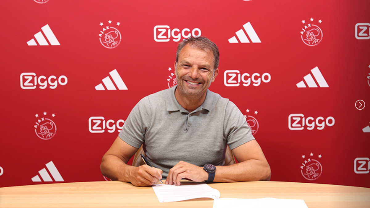 Ajax hires Maurice Steijn as head coach