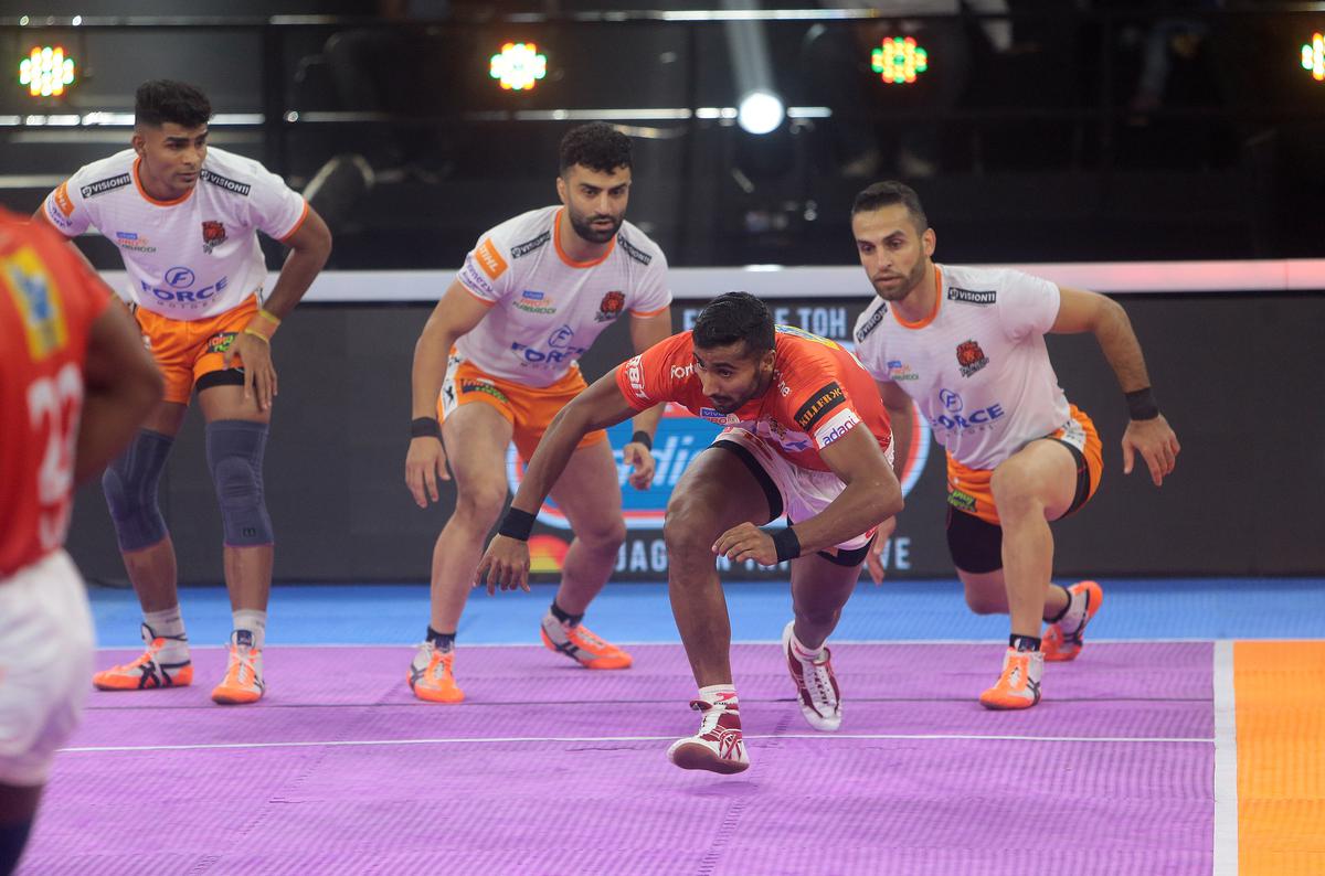 Pro Kabaddi League: Guman Singh and Jai Bhagwan shine as U Mumba