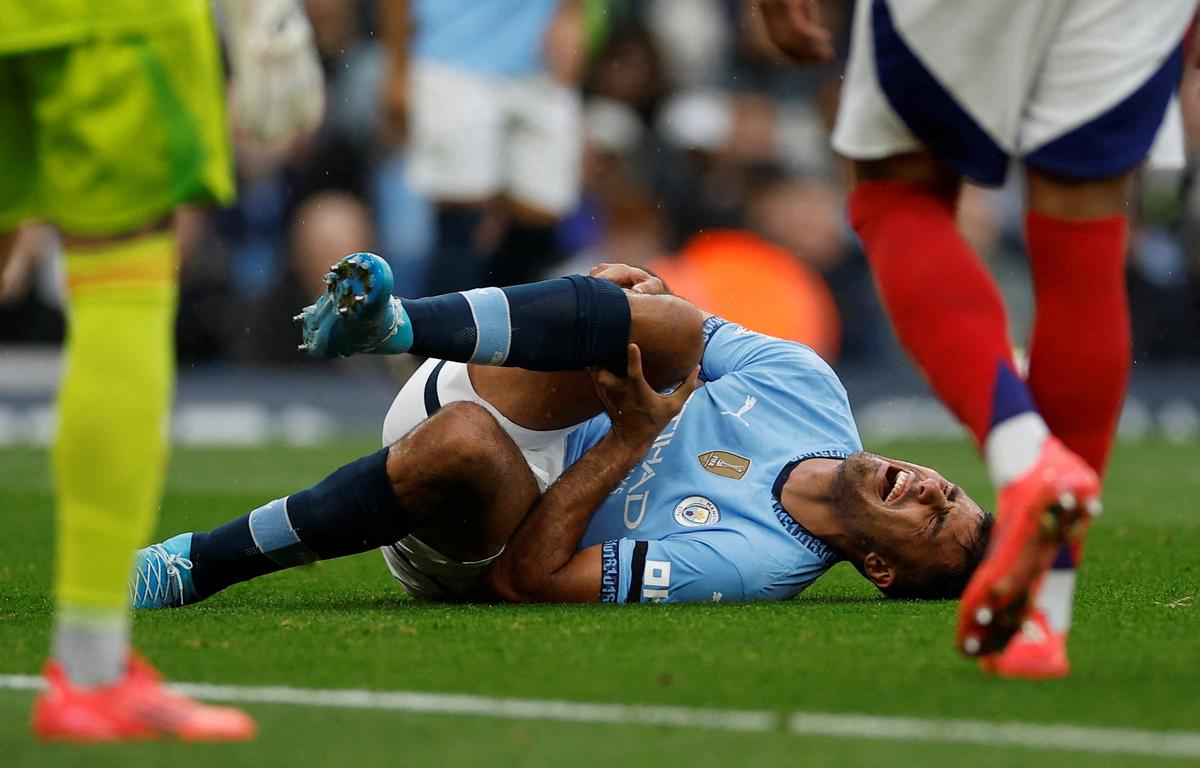 FOTOS: Los sueños del Manchester City sufrieron un duro golpe cuando Rodri se rompió el ligamento cruzado de la rodilla contra el Arsenal.