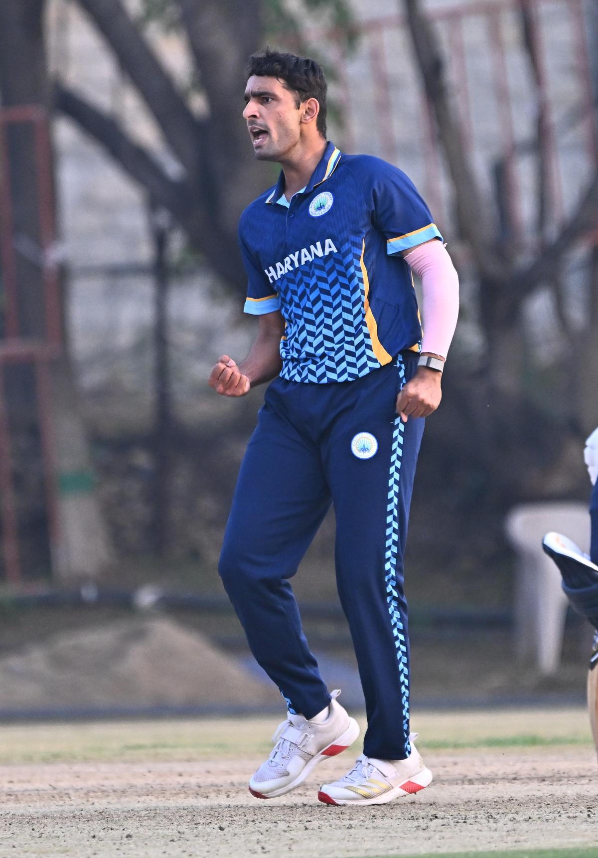 The domestic season that followed produced mixed returns but reaffirmed his ability to adapt across formats.