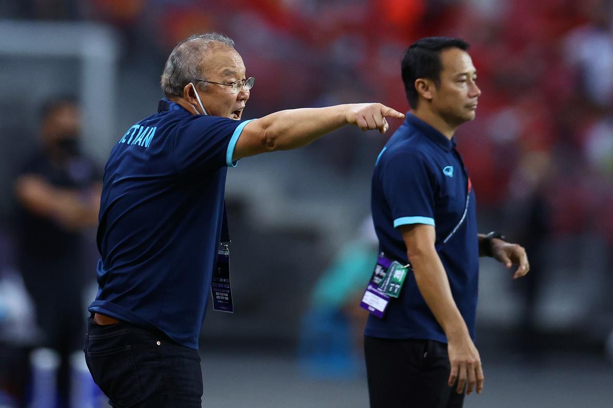 Enviable record: Park Hang-seo (left) became one of the most successful coaches in Vietnam’s football history, winning the 2019 and 2021 SEA Games with the under-23 side and the AFF Championship (2018) with the senior team. 