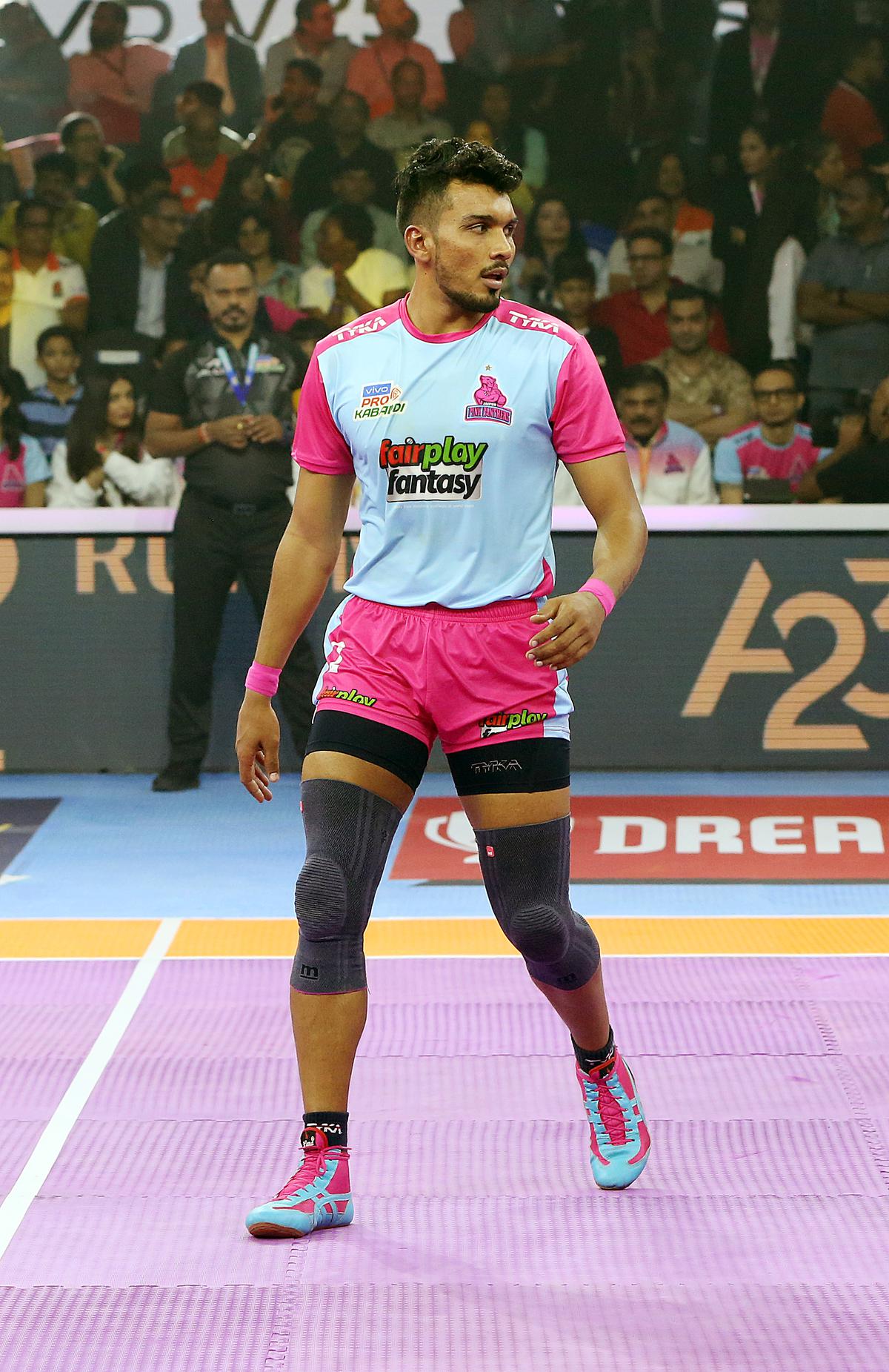 Arjun Deshwal's Super 10 helps Jaipur Pink Panthers beat Bengal Warriors in  vivo Pro Kabaddi Season 9