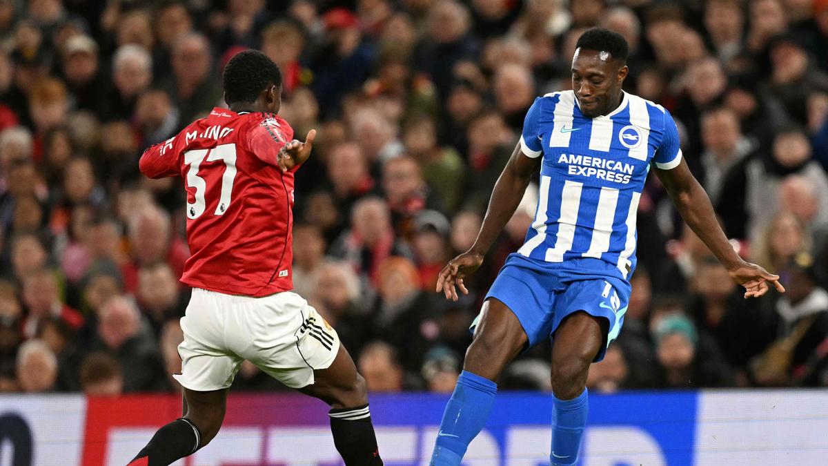 Sorteio da terceira rodada da FA Cup: United enfrentará Brighton, detentor do Crystal Palace enfrentará Macclesfield. Sorteio da terceira rodada da FA Cup: United enfrentará Brighton, detentor do Crystal Palace enfrentará Macclesfield.