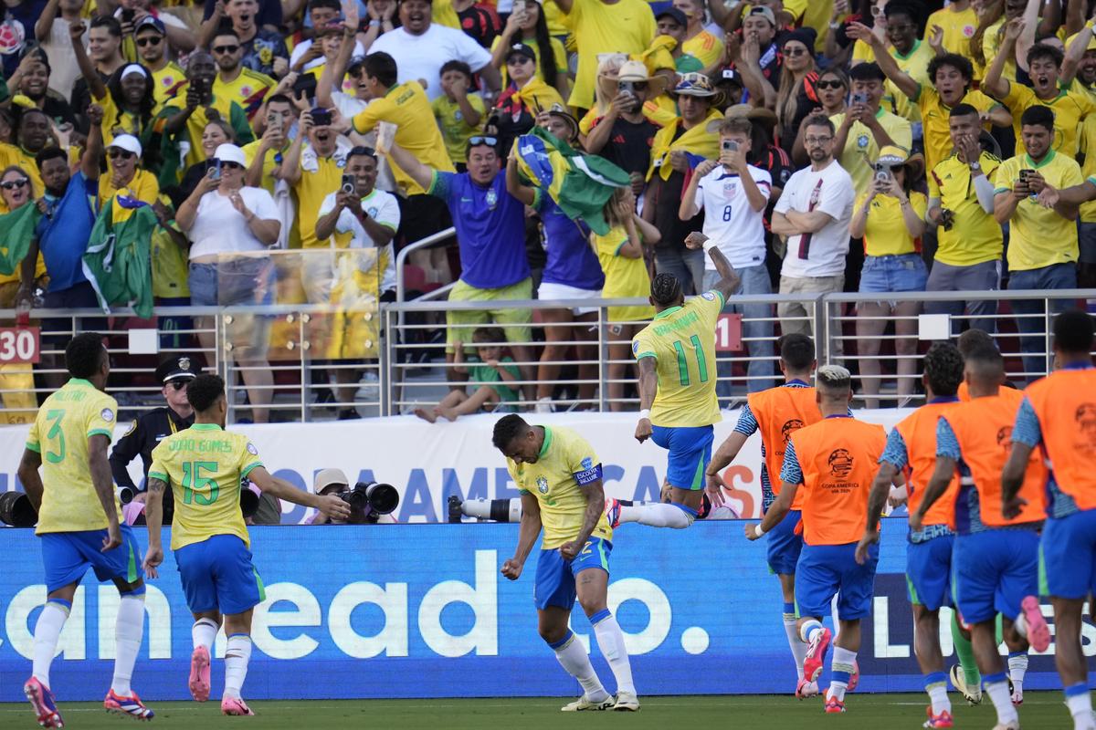 LIVE Brazil vs Colombia matchin pictures, Copa America 2024 BRA v COL