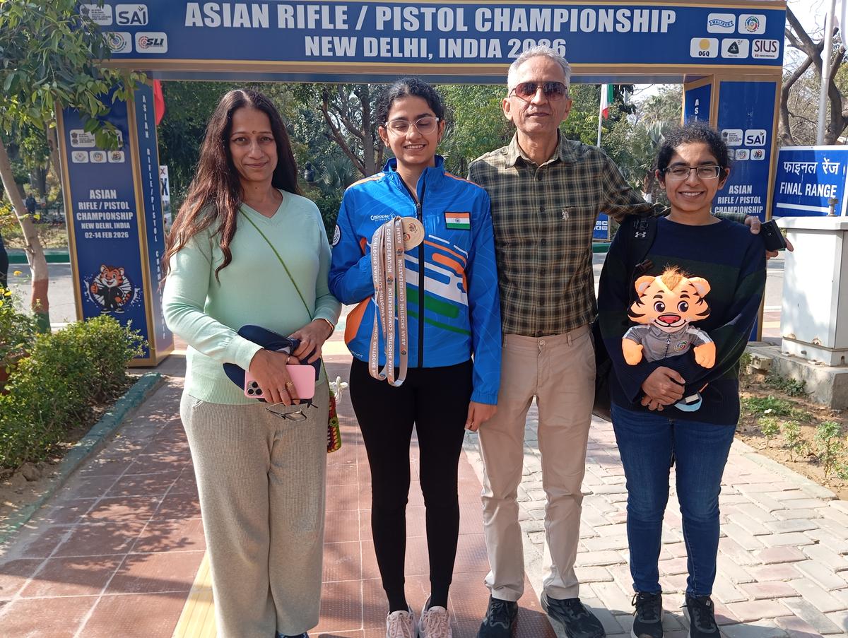 When Aakriti needed specialised coaching, her family packed up and moved to Mumbai, where she began training under coach Suma Shirur.