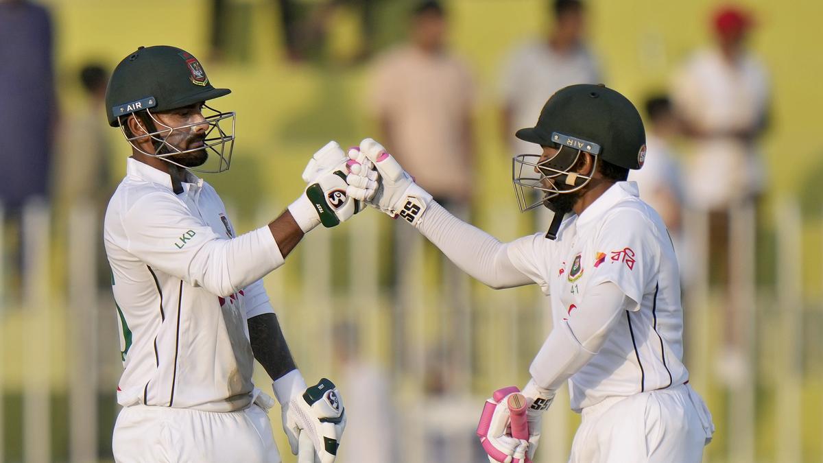 PAK vs BAN LIVE score, 1st Test, Day 4 Bangladesh 316/5, trails by 132