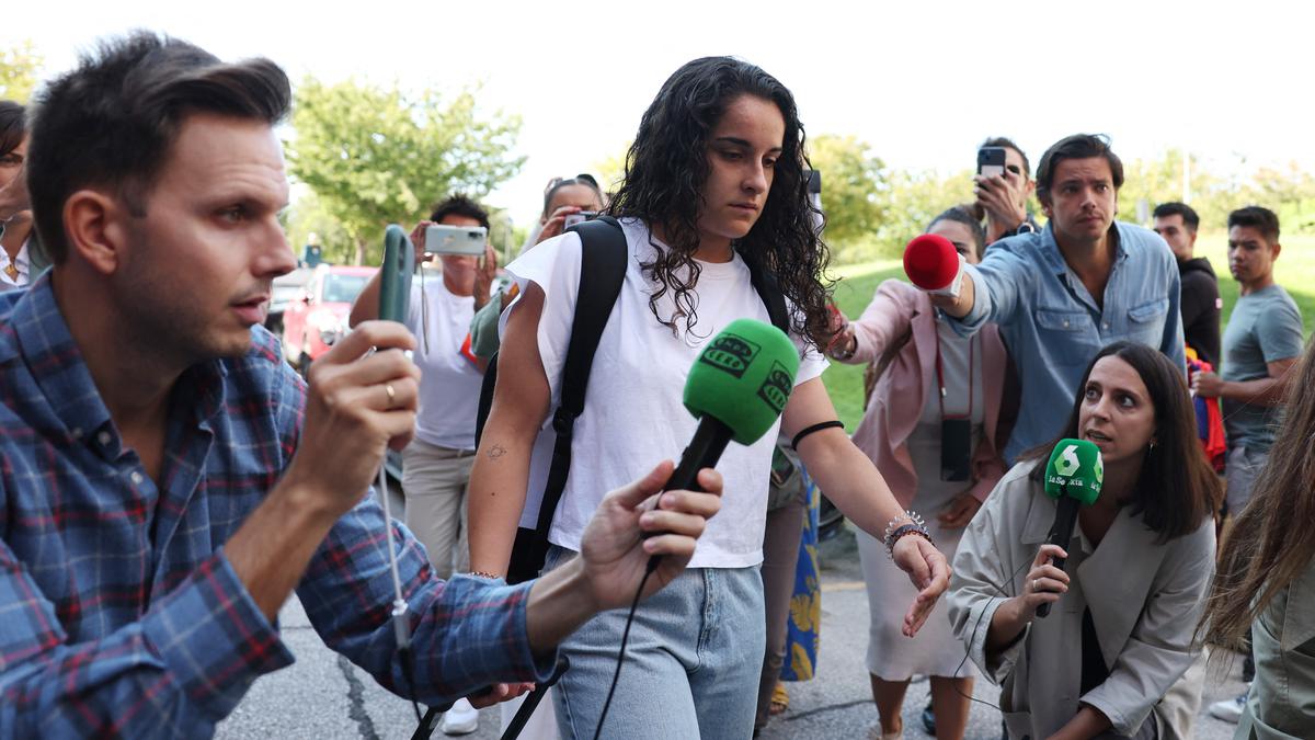 Spain players arrive at camp after Hermoso accuses federation of  threatening World Cup winners