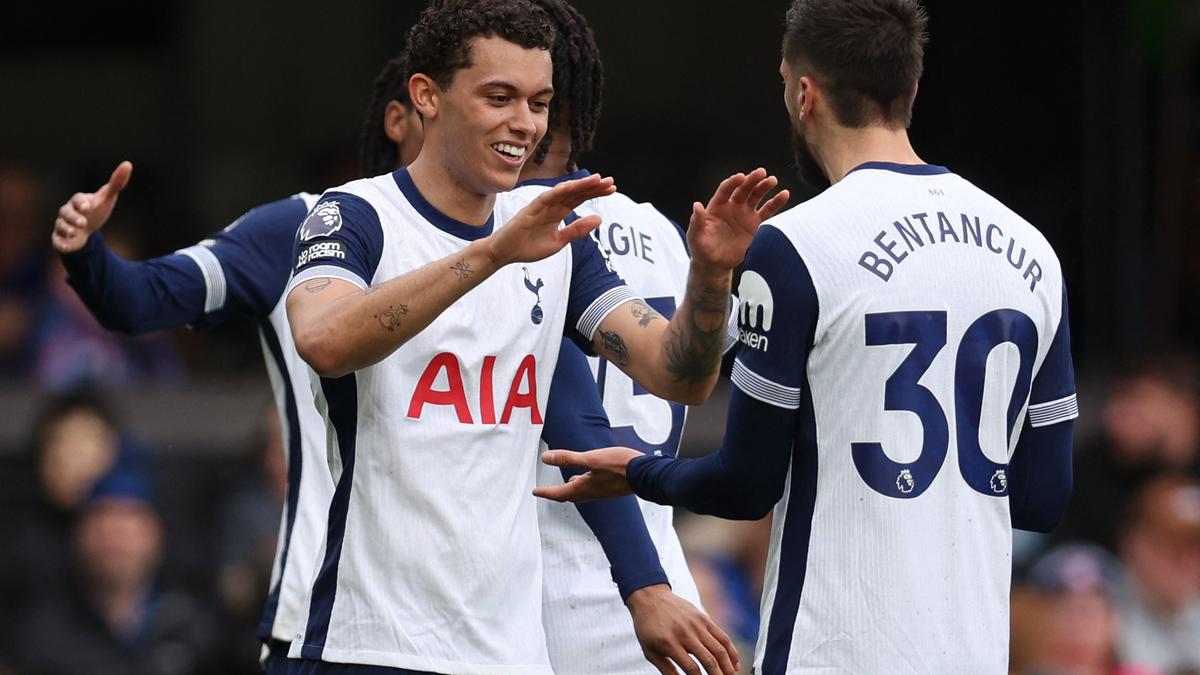 Premier League: Tottenham thrashes Ipswich 4-1; Wolves, Palace secure full points on the road