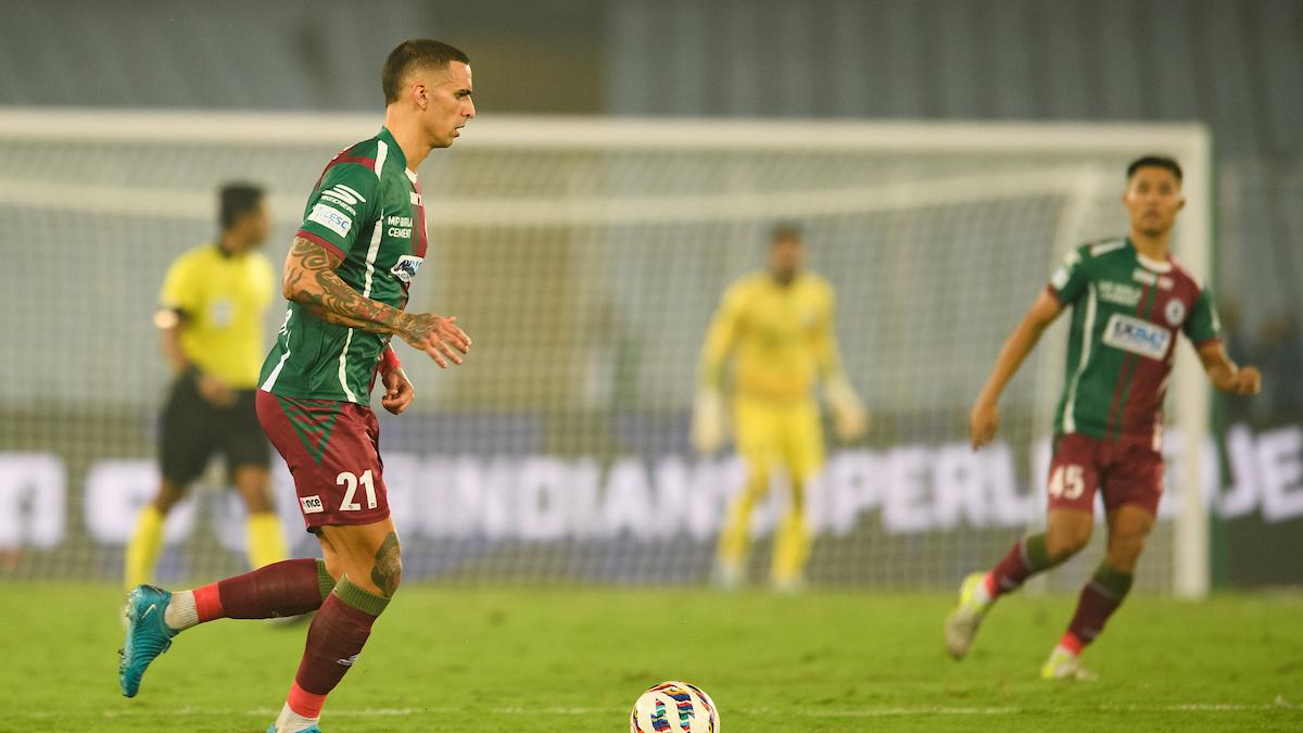 ISL 2024-25: Mohun Bagan SG goes top of the table with 3-0 win over Jamshedpur FC