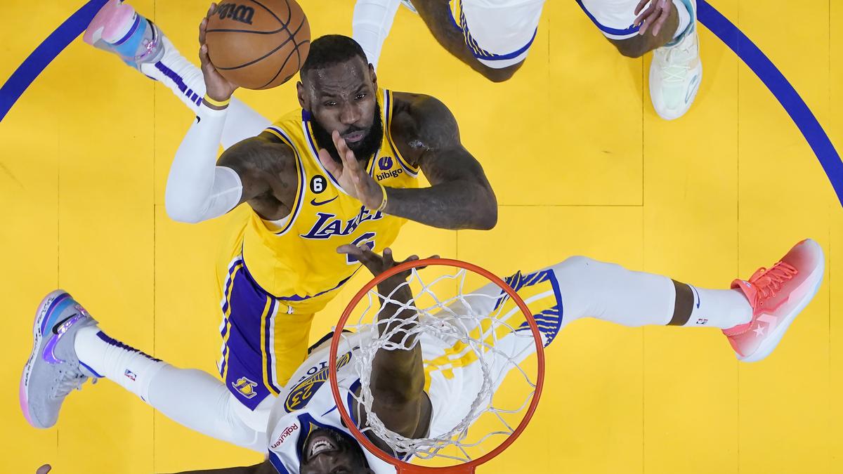 Lakers 106-121 Warriors Highlights, Game 5 Curry, Wiggins hammer listless Lakers to extend NBA Playoffs series