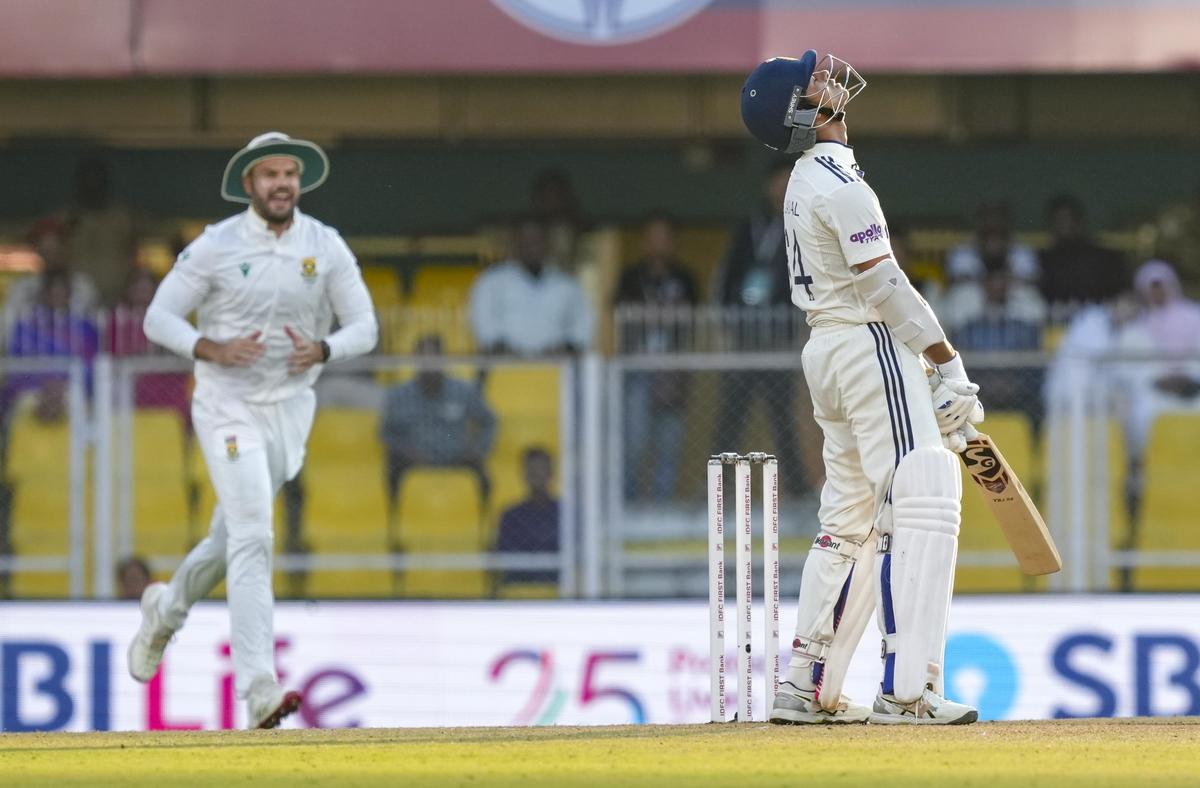 Yashasvi Jaiswal caiu para Marco Jansen pela terceira vez nesta série.