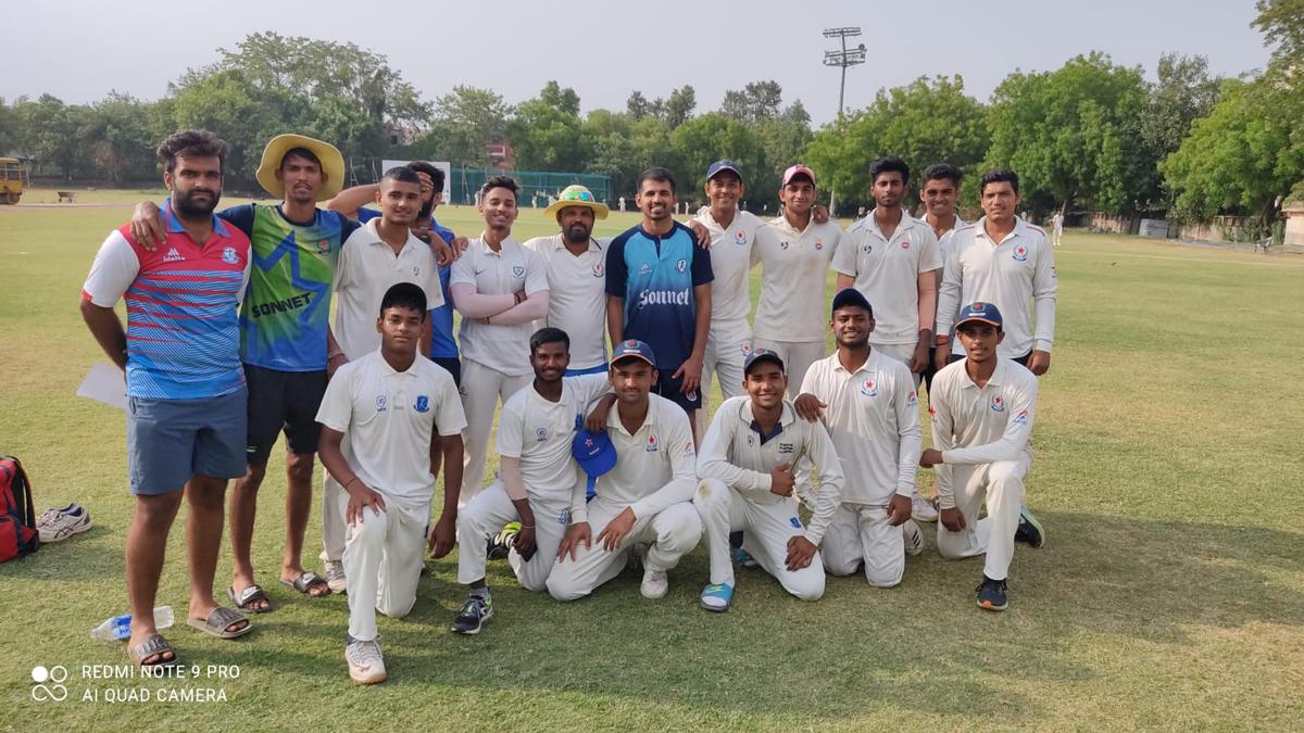 Mayank Yadav (standing third from R-L) with his teammates at Sonnet Club. 