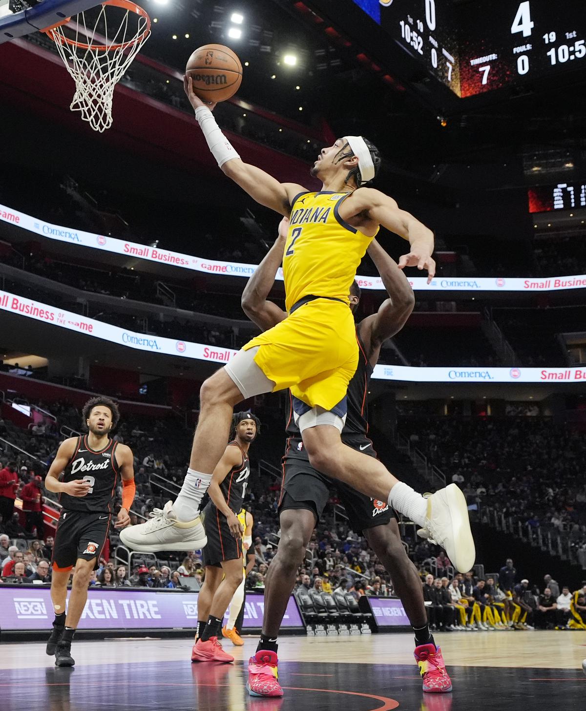 Indiana Pacers guard Andrew Nembhard makes a layup.