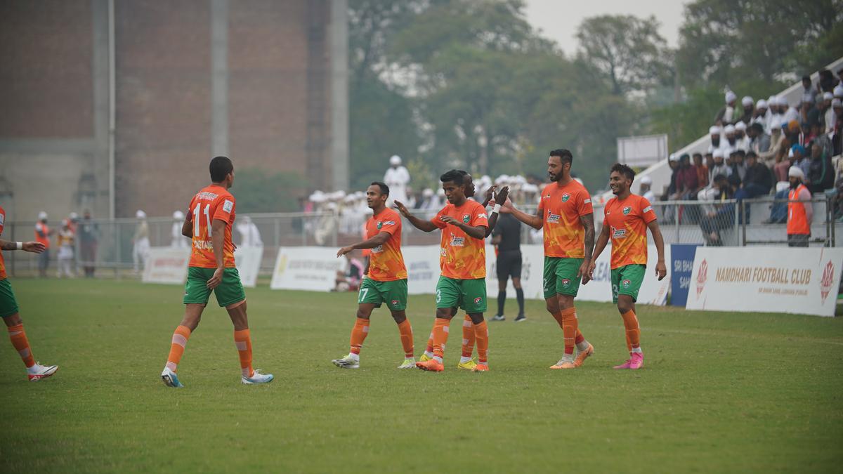 Sreenidi Deccan beat Namdhari FC 2-0 to hot up title chase  in I-League