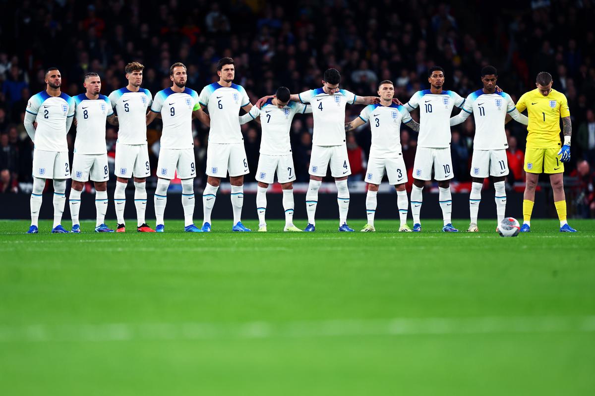 Players of England, observe a minute silence in remembrance of the victims of last weekend’s attacks in Israel and in memory of two Swedish supporters, victims of yesterday’s terrorist attack in Brussels during the UEFA EURO 2024 European qualifier match between England and Italy.
