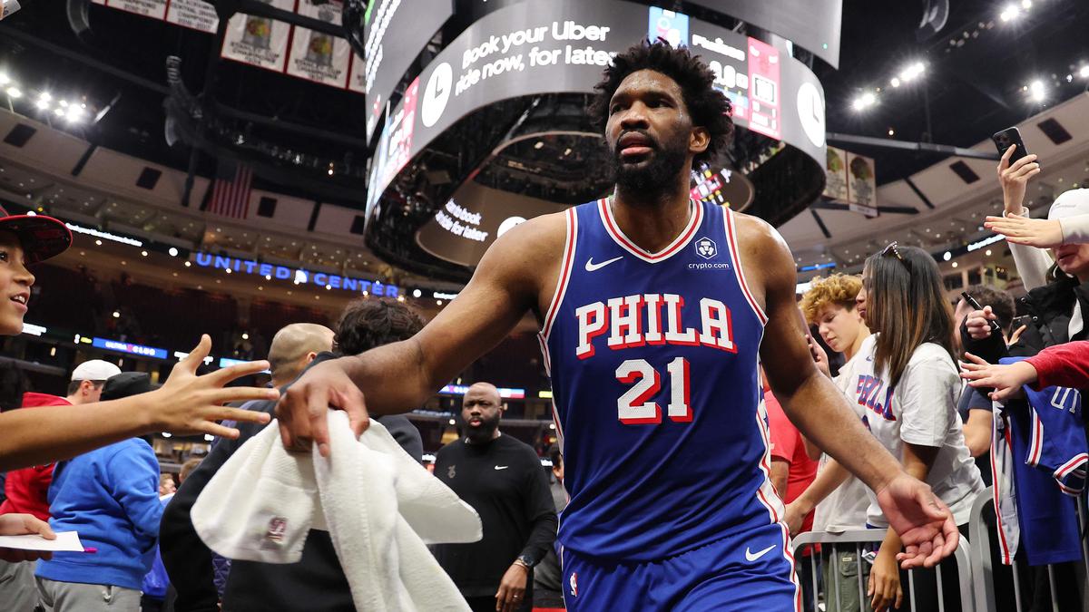 NBA roundup: Joel Embiid comes back to help 76ers beat Bulls; Warriors edge past Timberwolves