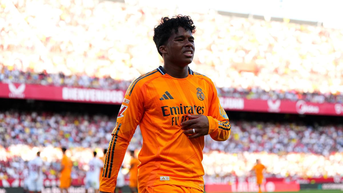 Endrik do Real Madrid ao Lyon por empréstimo Endrik do Real Madrid ao Lyon por empréstimo