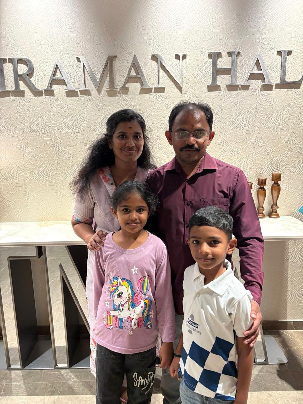 Tamizh Amudhan (bottom right) was awarded a scholarship of Rs 50,000 by the Tamil Nadu Sports Journalists Association earlier this year.