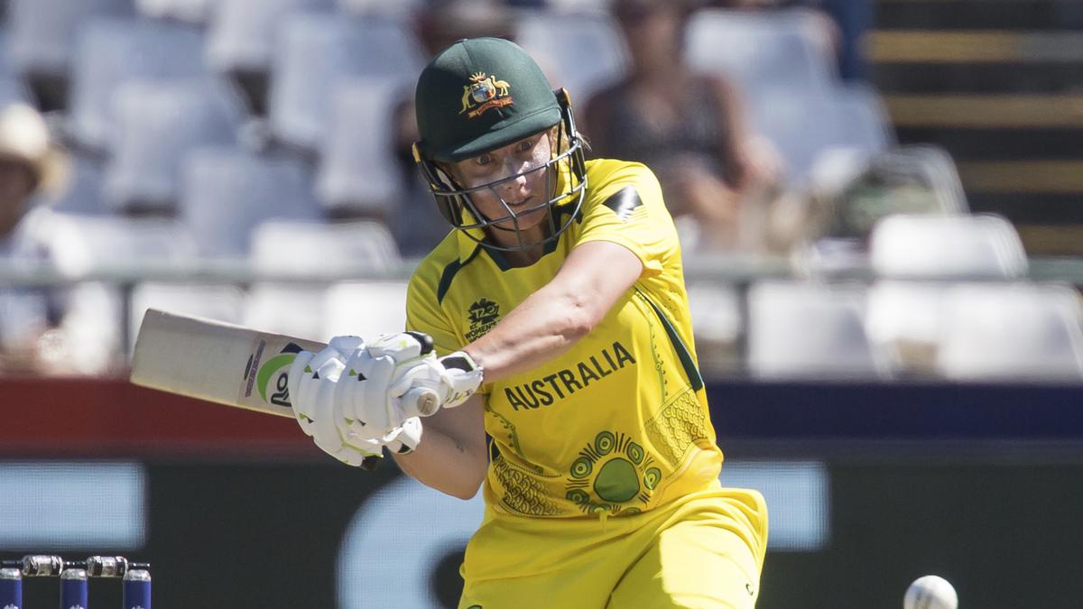 Australia’s Healy has hand surgery after ‘vicious dog attack’