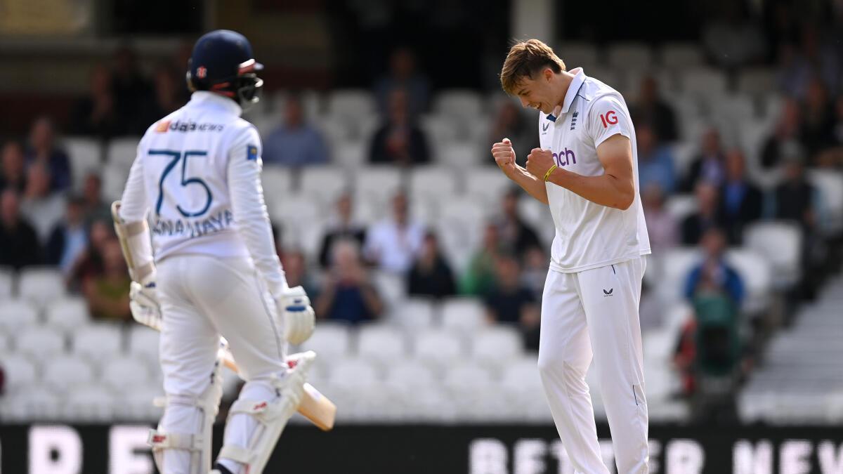 ENG vs SL LIVE score - 3rd Test, Day 3: Hull, Woakes make early inroads; Sri Lanka nine down