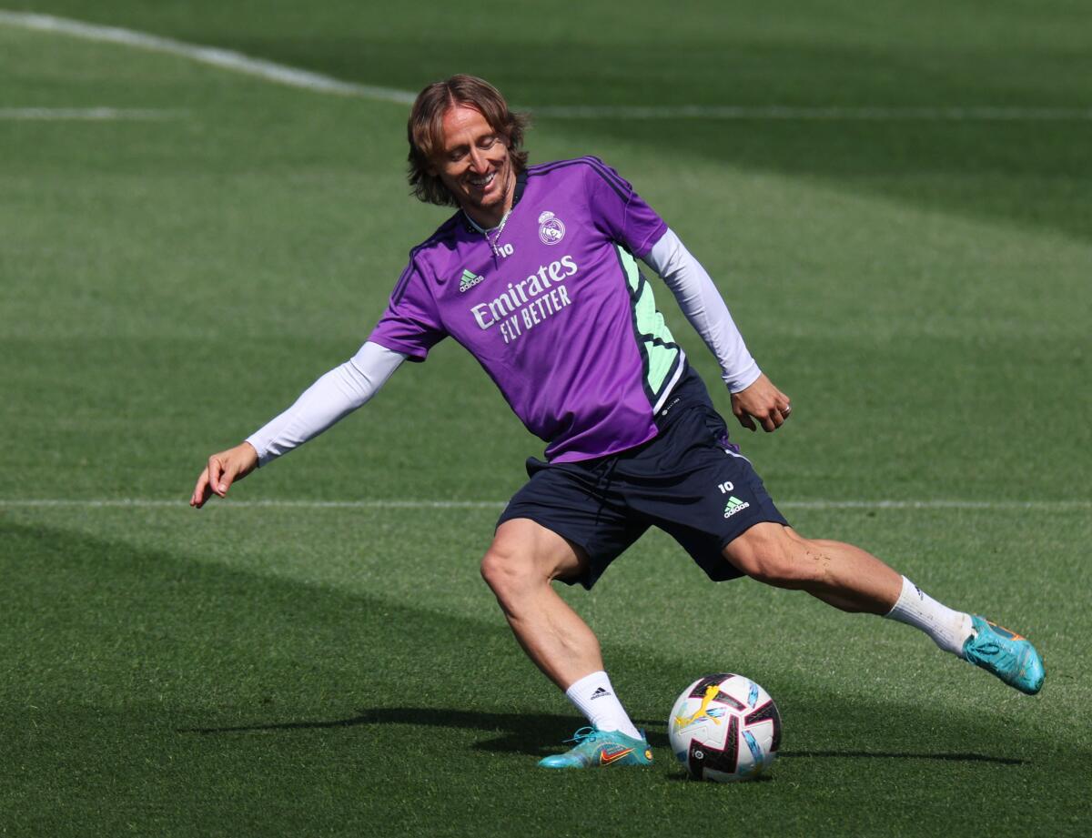La Liga: Luka Modric renews Real Madrid contract until 2023 - Articles