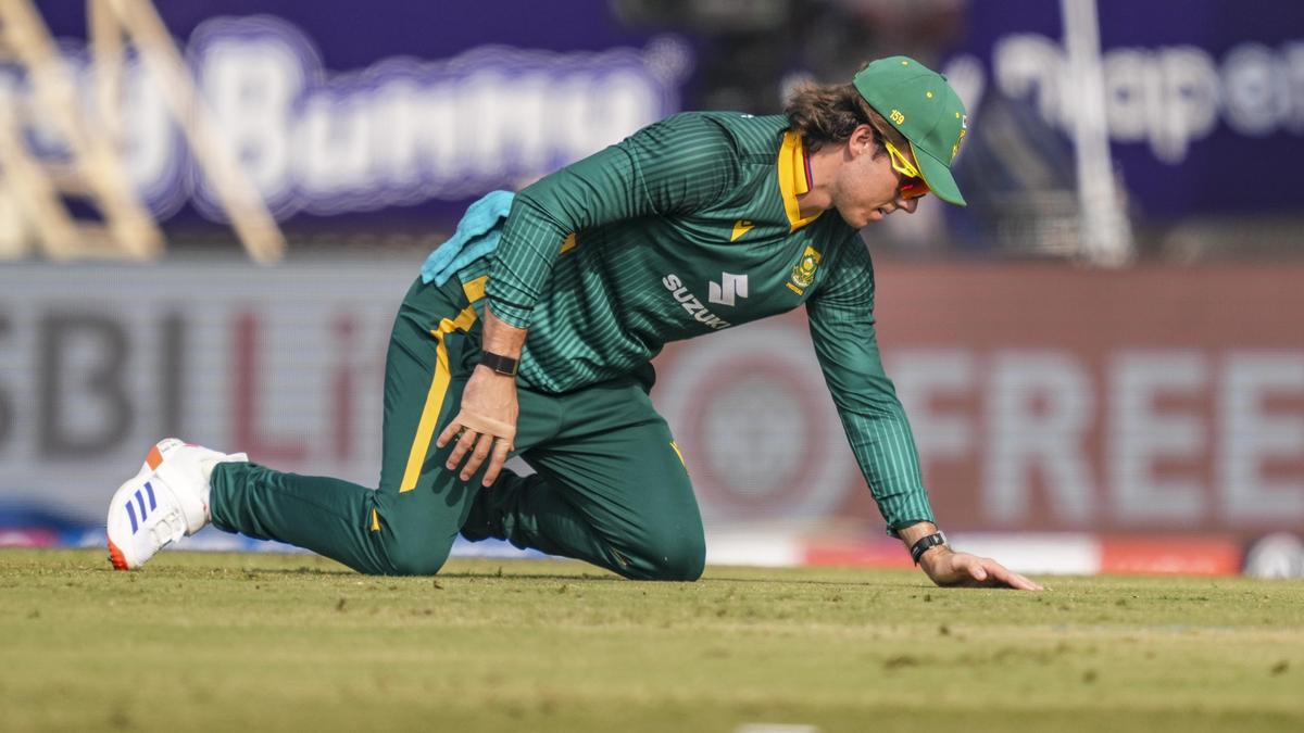 WATCH: Dewald Brevis takes a stunning catch to dismiss Ruturaj Gaikwad