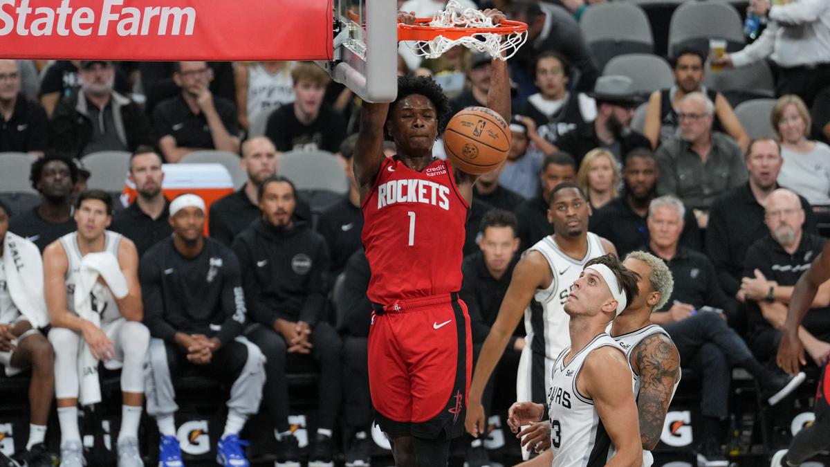 NBA: San Antonio Spurs continue hot form, Washington Wizards shock