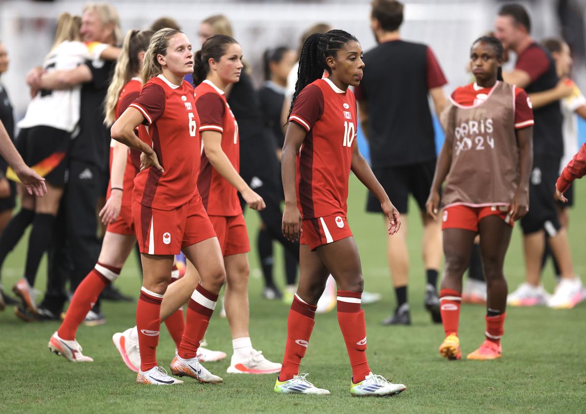 Ashley Lawrence (10) of Canada looks dejected after the team’s defeat during the women’s quarterfinal match against Germany.