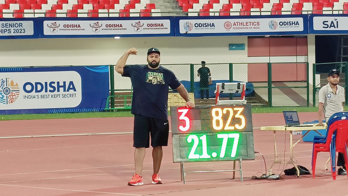 Tajinderpal Singh Toor qualifies for World Championships, dedicates record performance to late grandmother