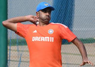 Reactions to Team India's orange jerseys - The Hindu