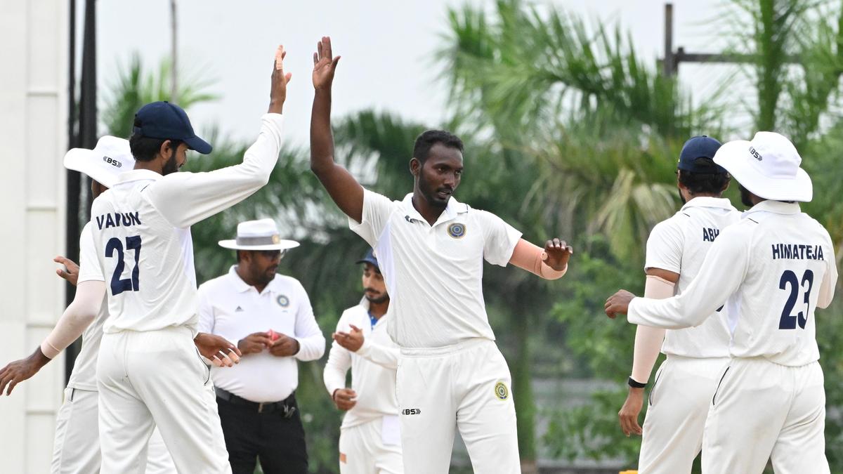 Ranji Trophy 2025-26, Round 2: Hyderabad seamers rule the roost against Pondicherry on rain-marred Day 3