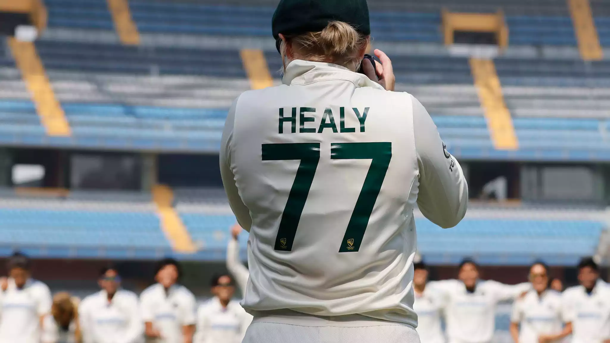 The competition was restricted to the field. Alyssa Healy took a photograph of the victorious Indian team after losing to the side in the one-off Test match at the Wankhede Stadium. 