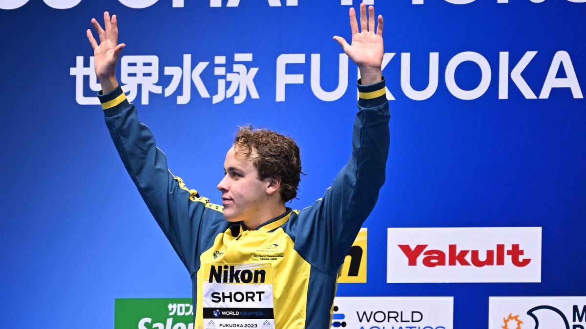 Sam Short beats Hafnaoui to win 400m freestyle world title; misses world record by 0.61 secs