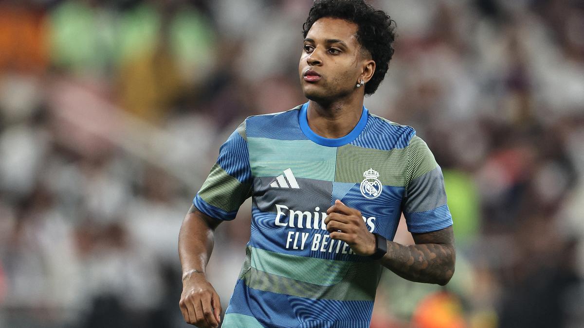 Rodrigo sofreu uma lesão no LCA e deve perder o resto da temporada e a Copa do Mundo no Brasil