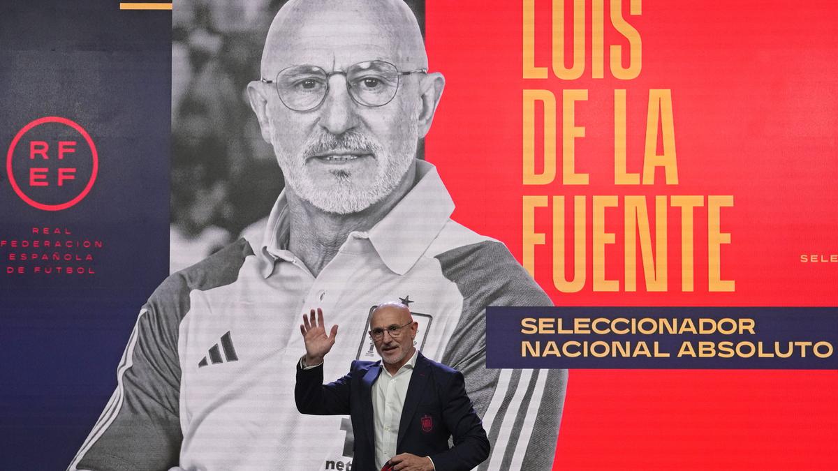 FIFA World Cup: New Spain coach De La Fuente defends his appointment