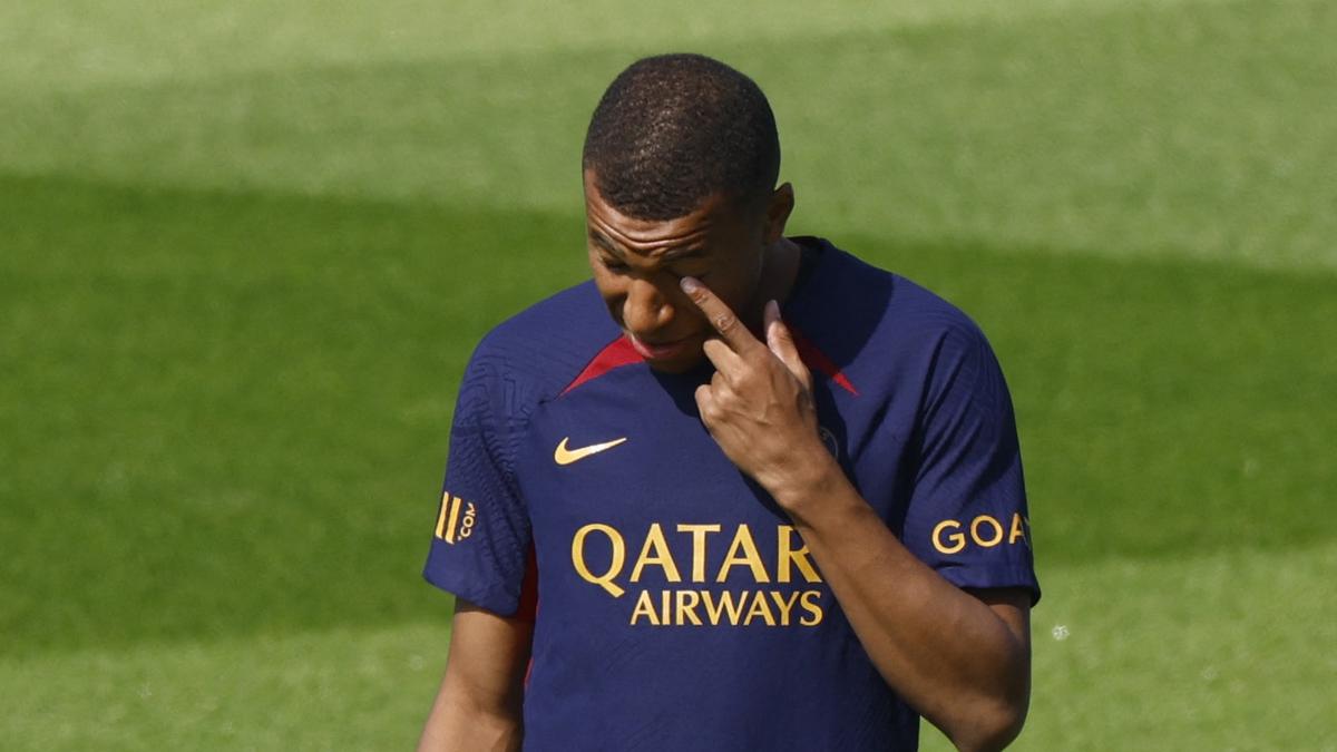 Mbappe ‘refuses to talk’ to Al Hilal over 300-million-euro move; standoff with PSG continues