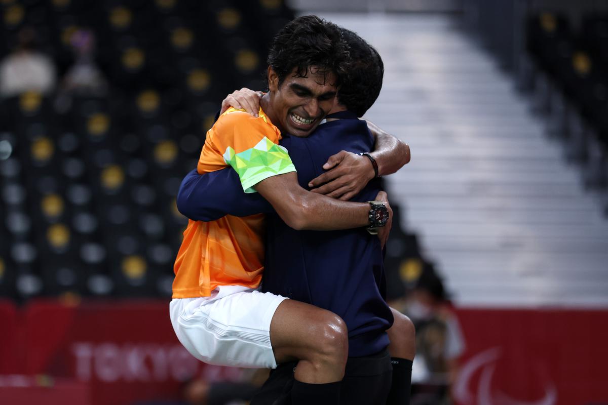 Pramod Bhagat celebrates winning against Daniel Bethell of Team Great Britain in the Badminton Men’s Singles SL3 Gold Medal Match on day 11 of the Tokyo 2020 Paralympic Games.