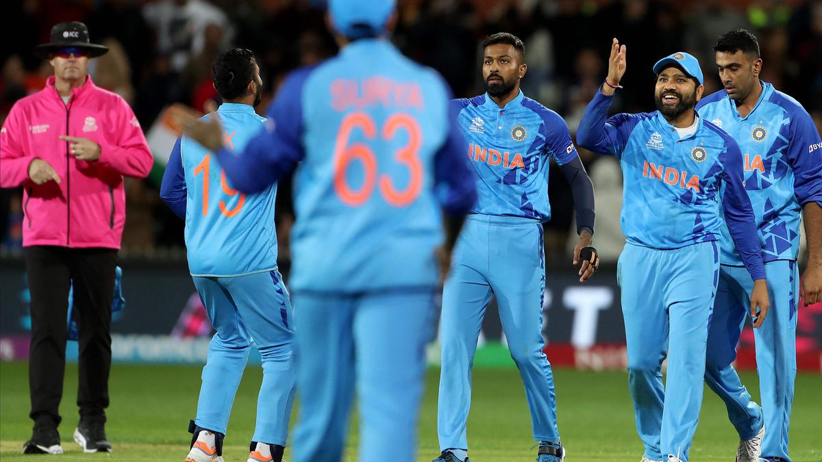 India looks to qualify for T20 World Cup semis against spirited Zimbabwe