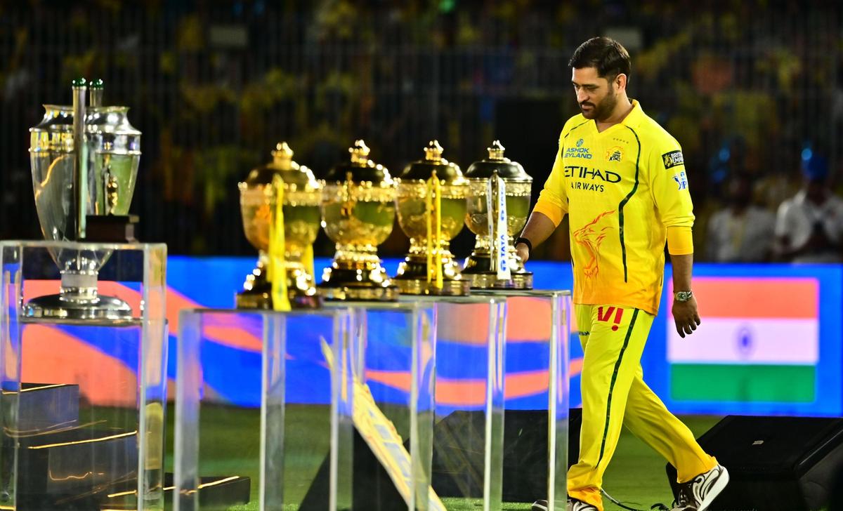 MS Dhoni ganhou sete troféus com Chennai Super Kings – cinco títulos IPL e dois troféus T20 da Liga dos Campeões.