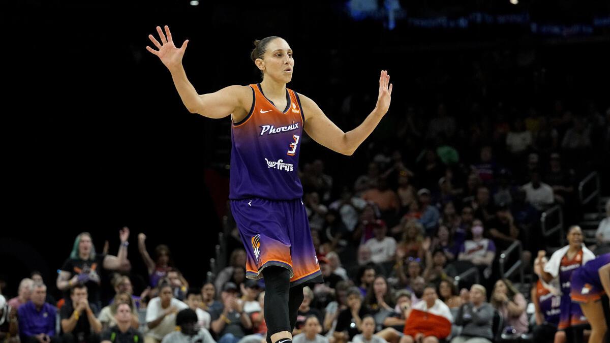 Diana Taurasi becomes first WNBA player to reach 10,000 points