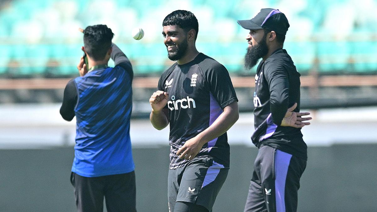 Indian government yet to issue visas to England spinners Rashid, Ahmed for T20 World Cup: Report