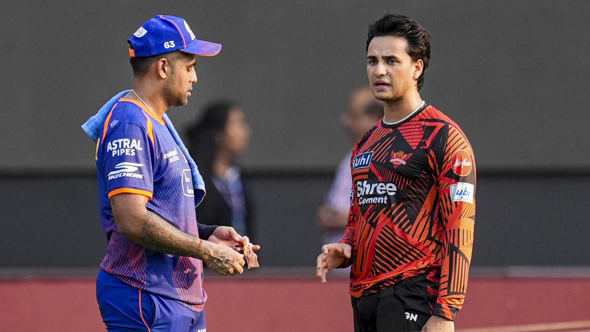 MI vs SRH Live Score, IPL 2026: Struggling Mumbai Indians hosts buoyant Sunrisers Hyderabad; full team news, toss updates to follow