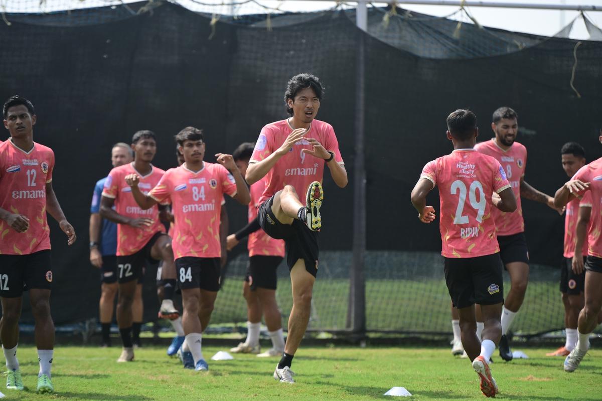 East Bengal could introduce its new Japanese signing Hiroshi Ibusuki.