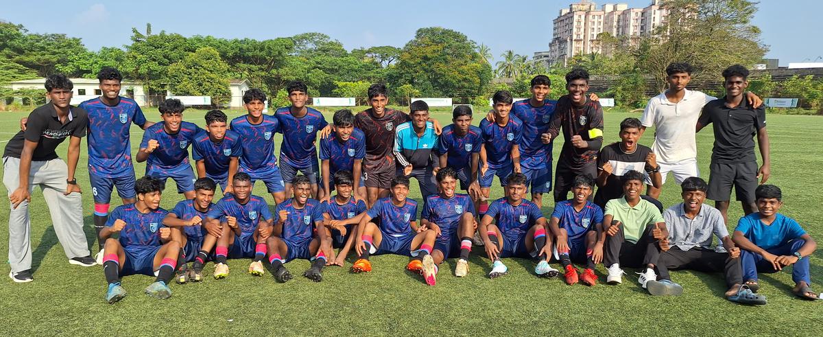 The victorious Kerala Blasters team. 