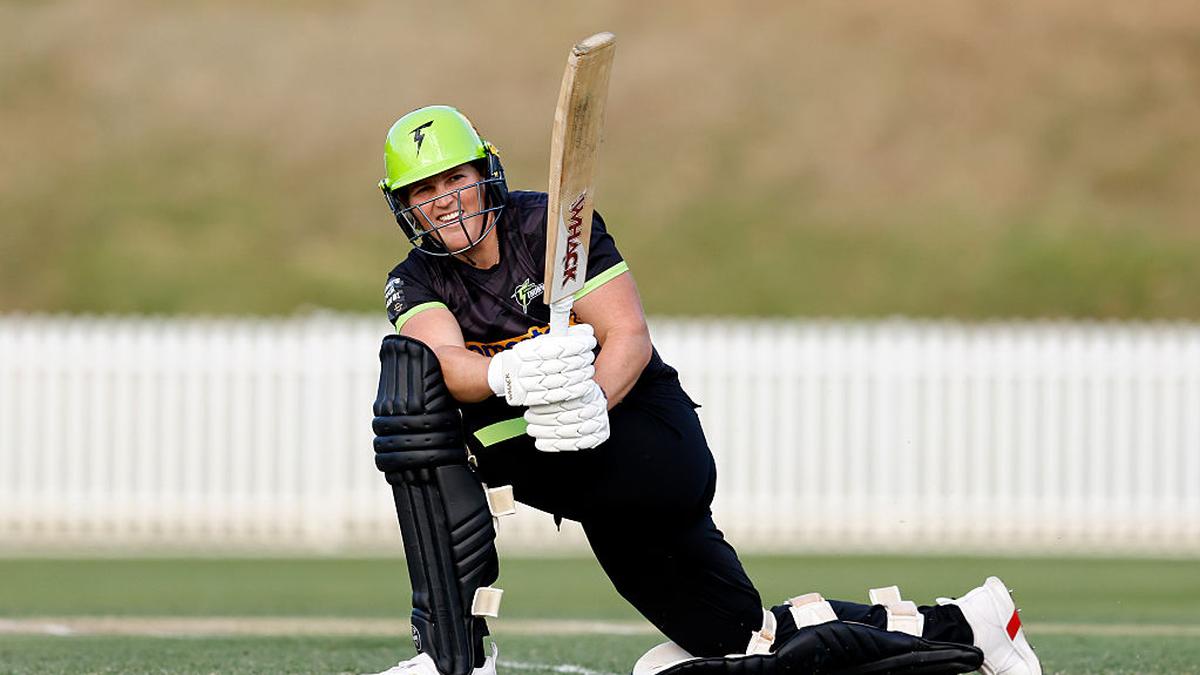 Laura Harris hits 15-ball fifty, joint-fastest in women’s T20s